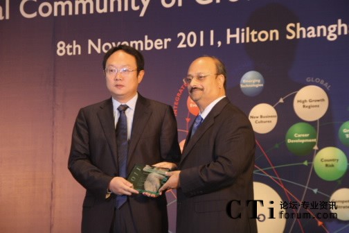 Frost & Sullivan ȫ��CEO�涭�ºϻ���Aroop Zutshi���ң����A���������(w��)�C�l(f��)��ȫ����Ź�������(w��)���L(zh��ng)�c��(chu��ng)�ª�(ji��ng)�����n�����A���������(w��)�a(ch��n)Ʒ�����L(zh��ng)����<br/>

