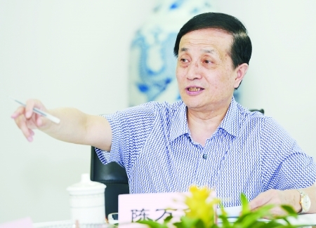 ȫ���˴�������������볣ί��ԭ�����f(xi��)����ϯ��f־